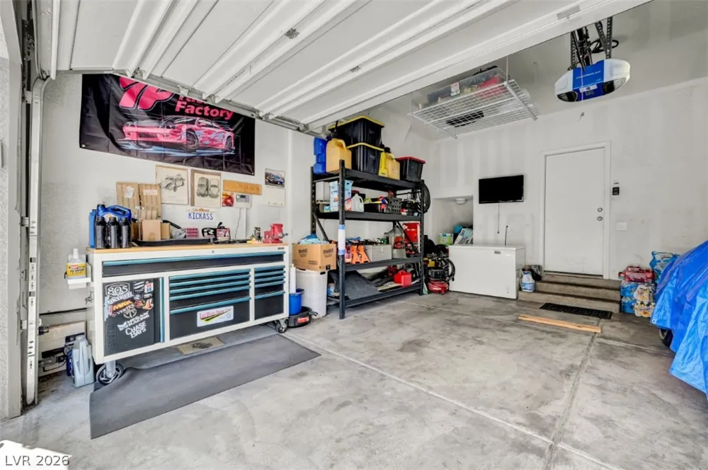 9348 Euphoria Rose Avenue Las Vegas, NV 89166