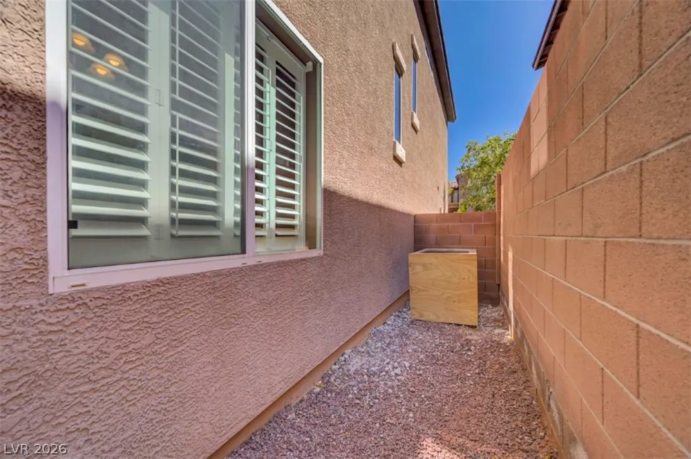 9348 Euphoria Rose Avenue Las Vegas, NV 89166