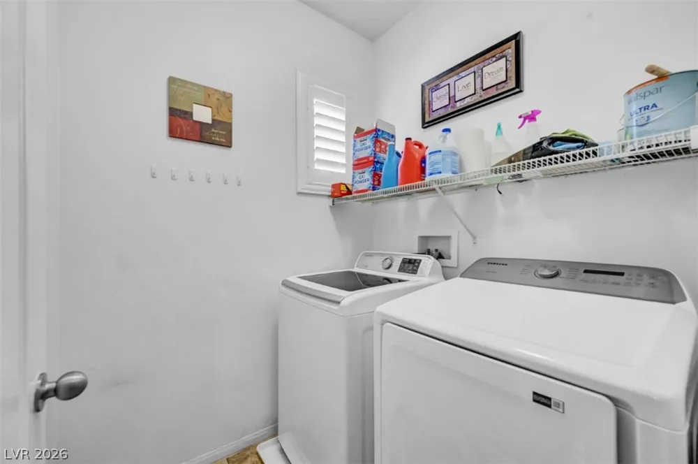 9348 Euphoria Rose Avenue Las Vegas, NV 89166