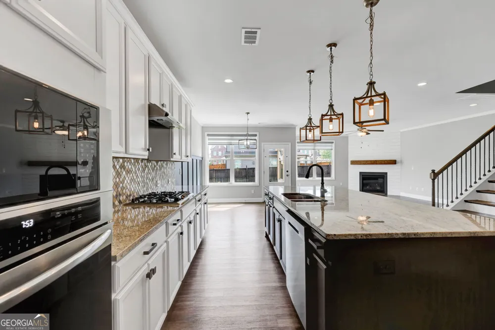 1650 Albion DR Snellville, GA 30078