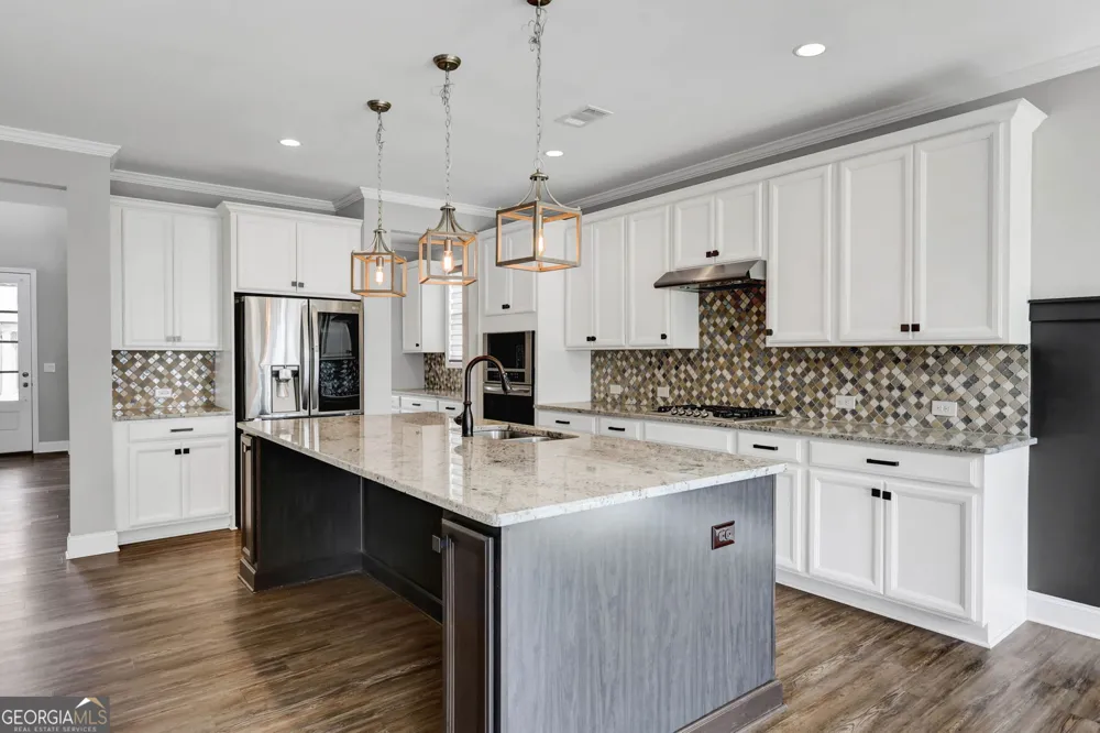 1650 Albion DR Snellville, GA 30078