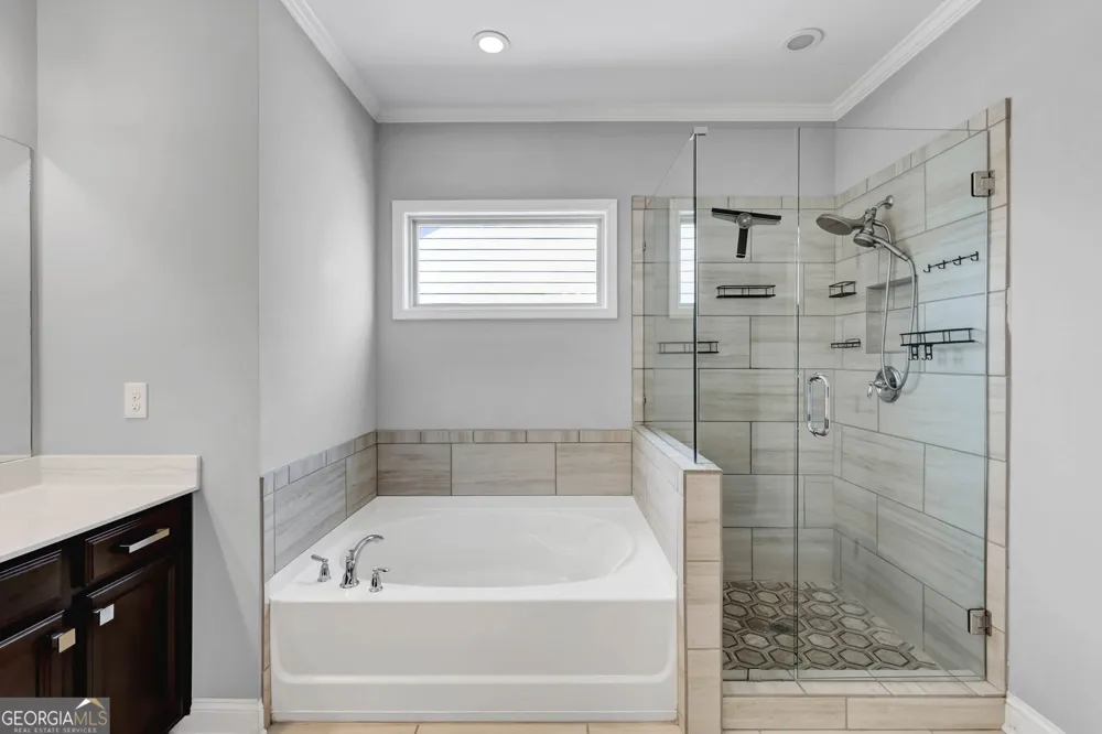 1650 Albion DR Snellville, GA 30078