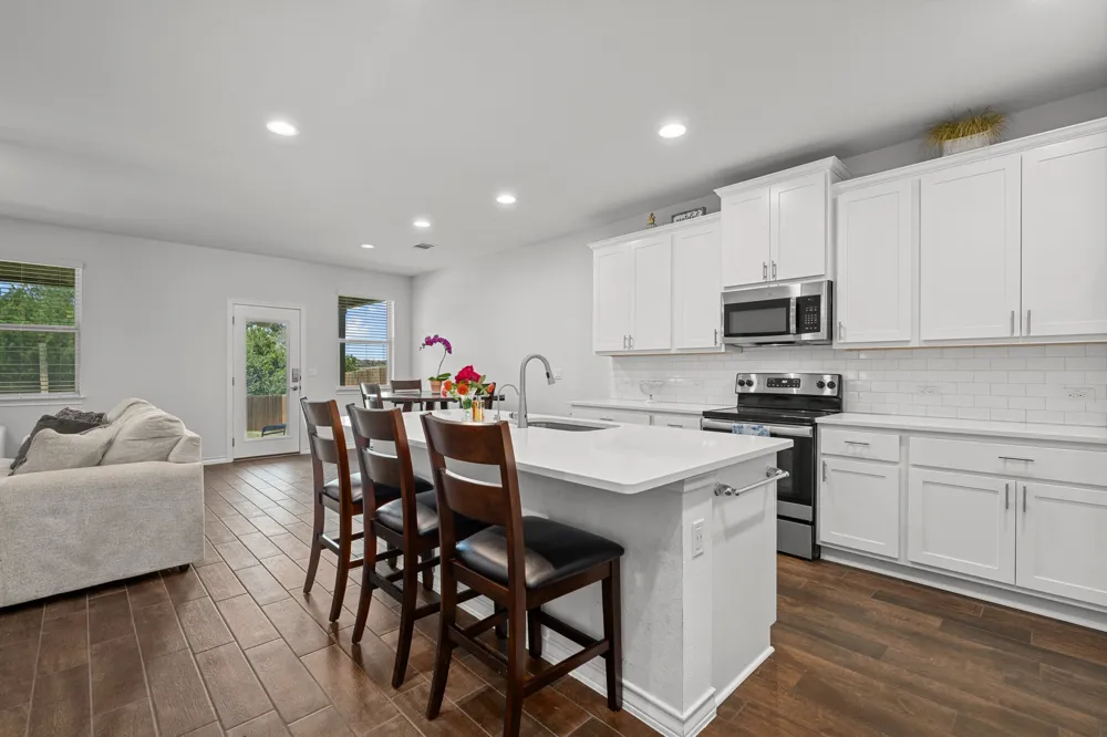 621 Limestone Road Liberty Hill, TX 78642