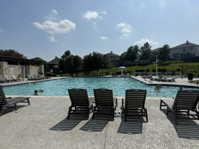 621 Limestone Road Liberty Hill, TX 78642