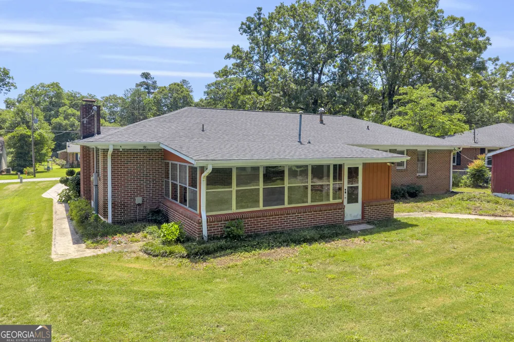 128 Smith ST Hartwell, GA 30643