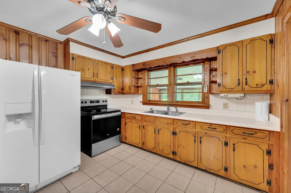 128 Smith ST Hartwell, GA 30643