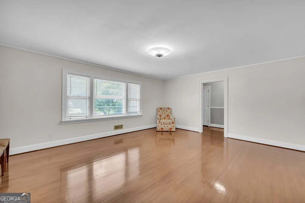 128 Smith ST Hartwell, GA 30643