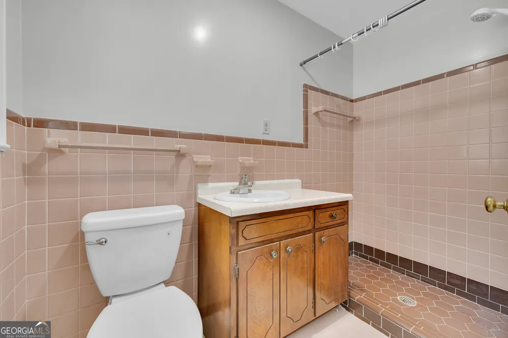 128 Smith ST Hartwell, GA 30643