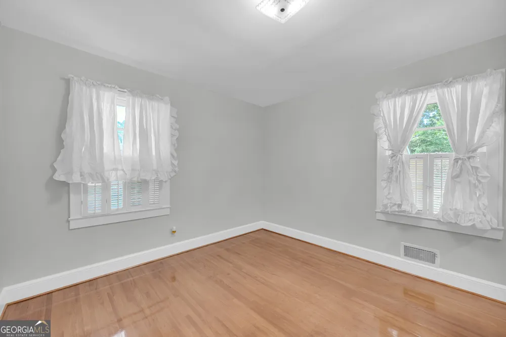 128 Smith ST Hartwell, GA 30643