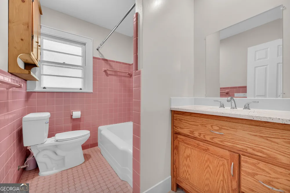 128 Smith ST Hartwell, GA 30643