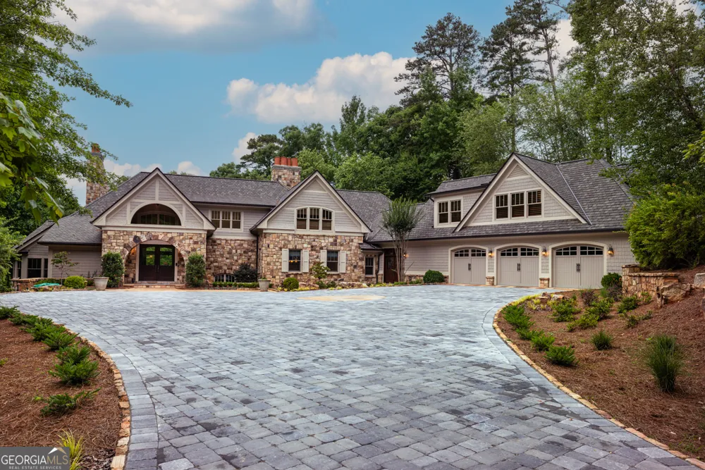 2481 Linger Longer DR Greensboro, GA 30642