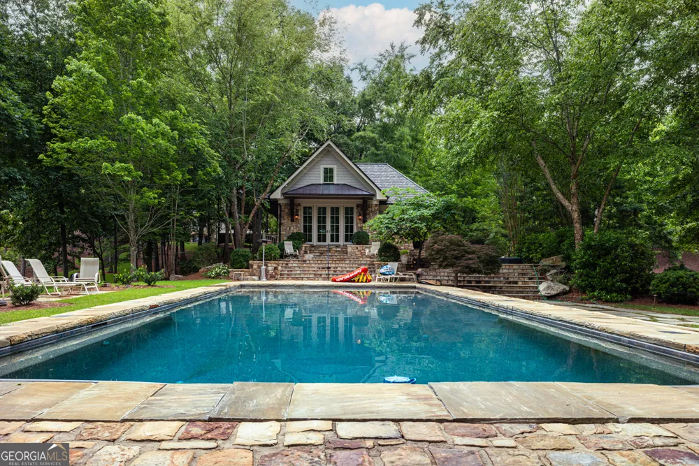 2481 Linger Longer DR Greensboro, GA 30642