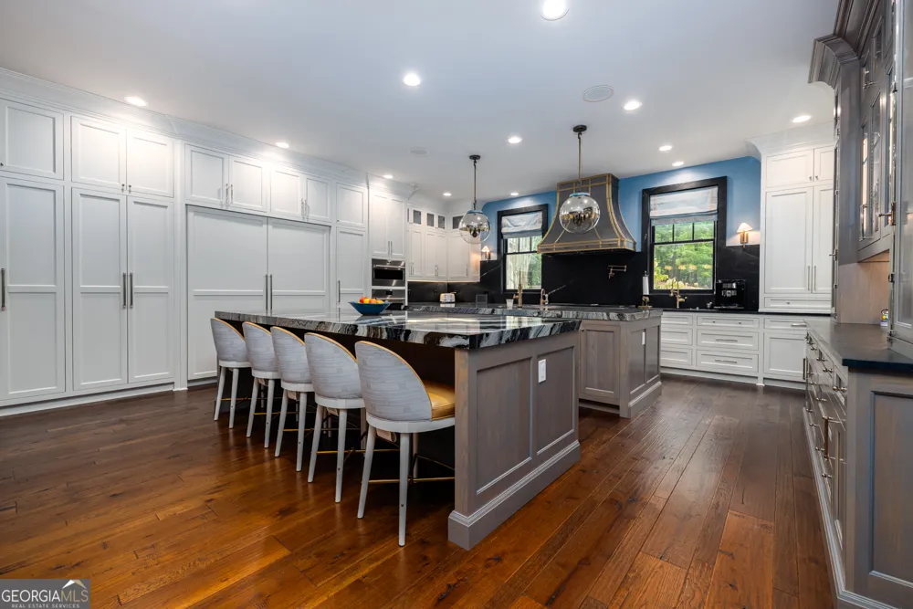 2481 Linger Longer DR Greensboro, GA 30642