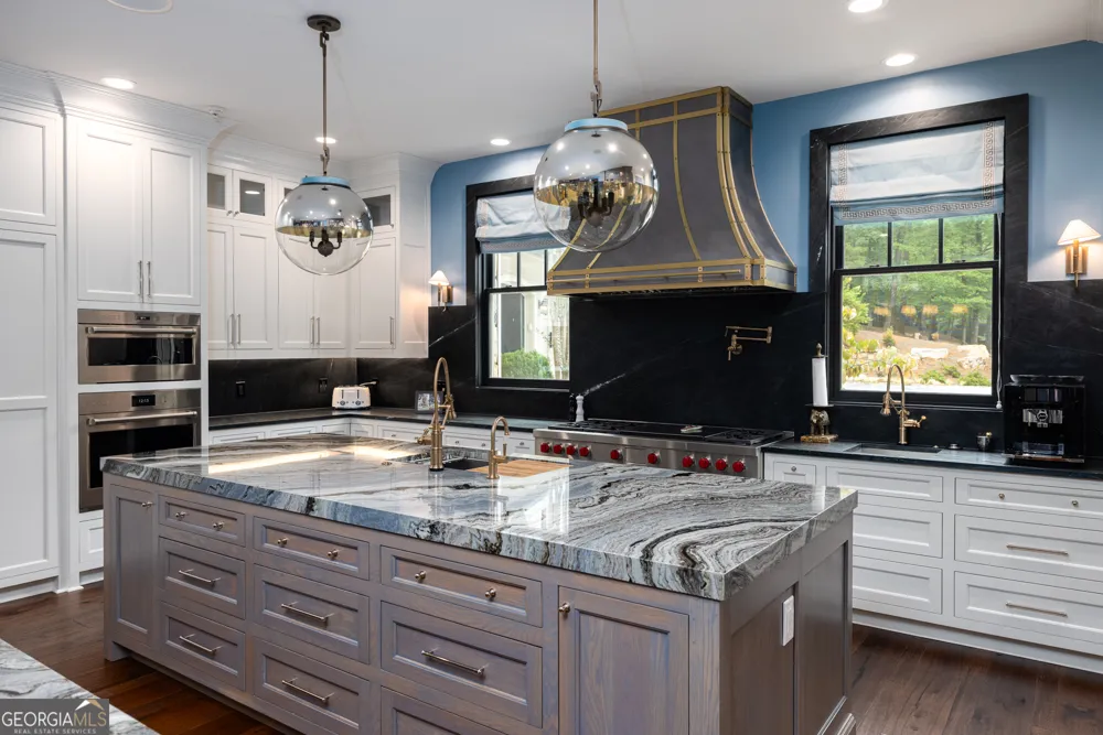 2481 Linger Longer DR Greensboro, GA 30642