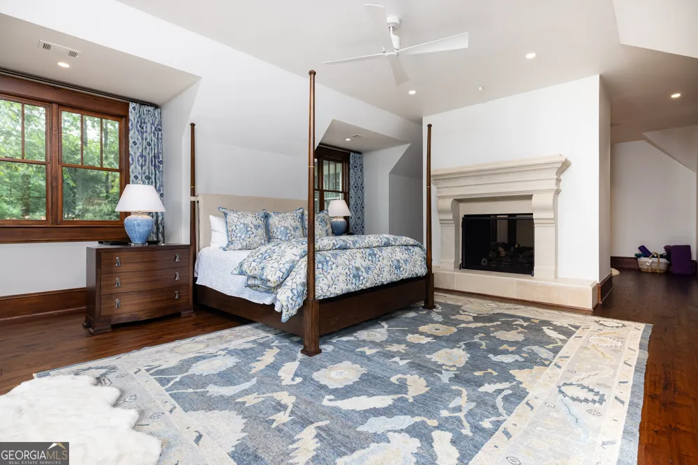 2481 Linger Longer DR Greensboro, GA 30642