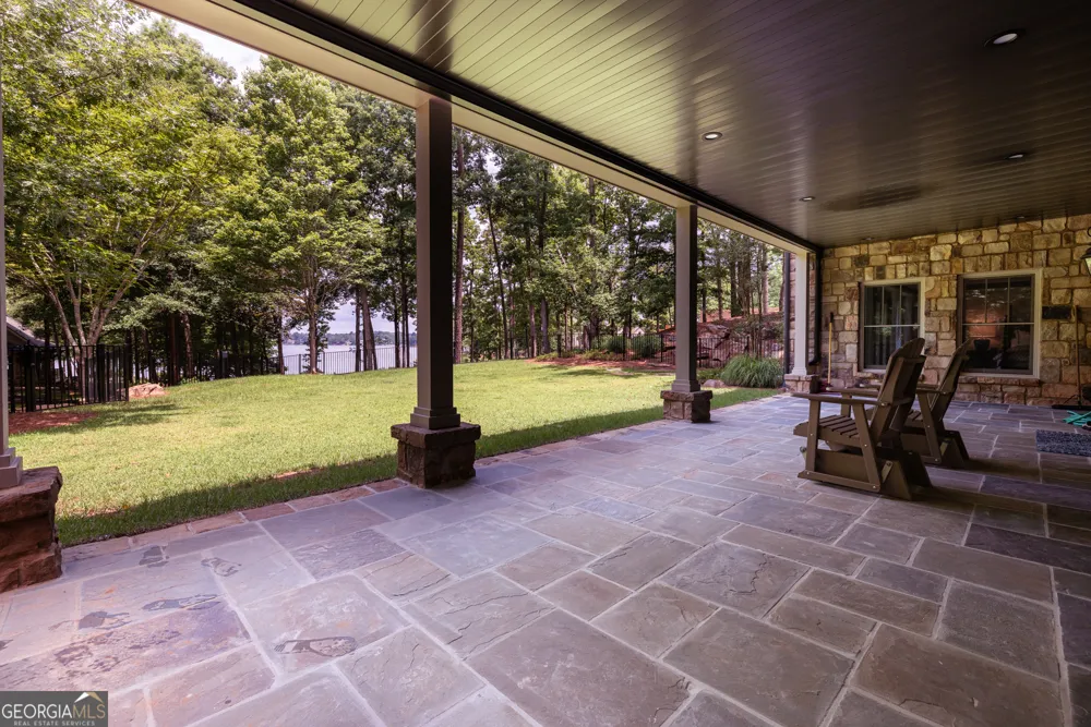2481 Linger Longer DR Greensboro, GA 30642