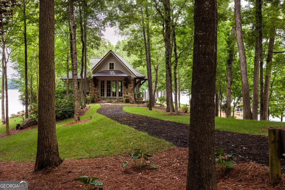 2481 Linger Longer DR Greensboro, GA 30642