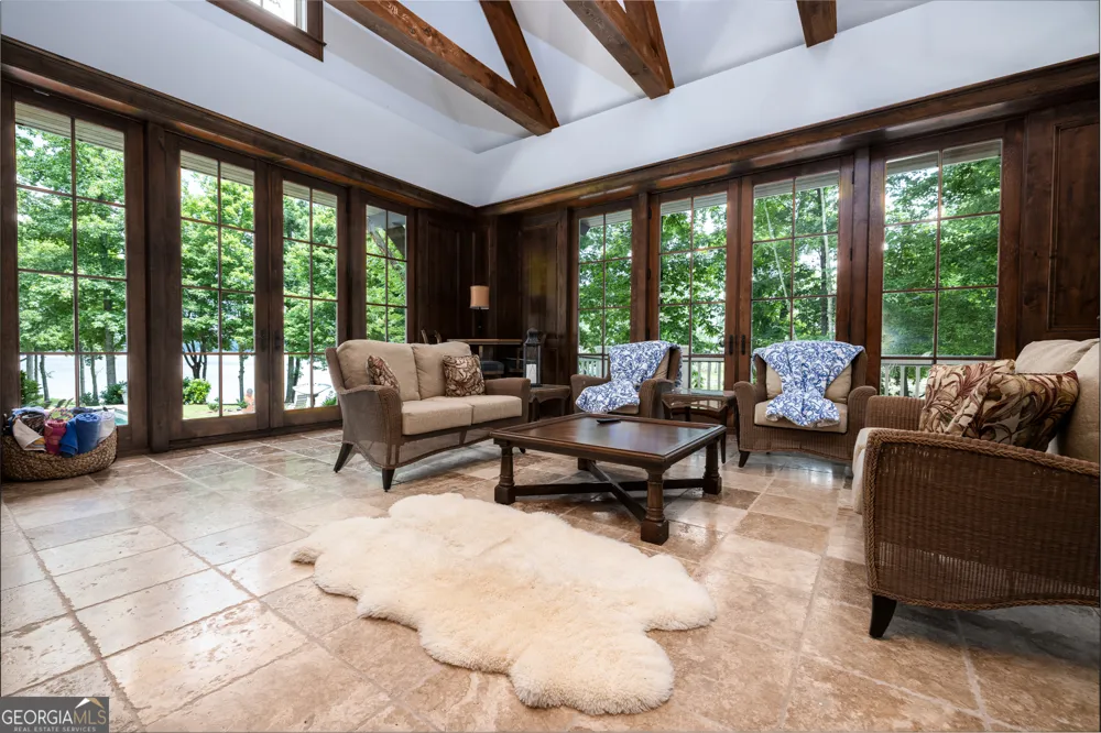 2481 Linger Longer DR Greensboro, GA 30642