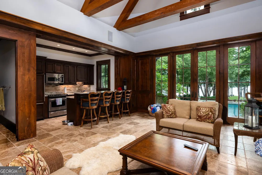 2481 Linger Longer DR Greensboro, GA 30642