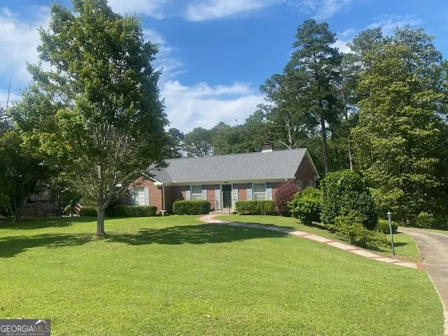 123 Hillcrest RD West Point, GA 31833