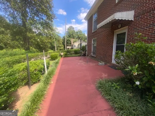123 Hillcrest RD West Point, GA 31833
