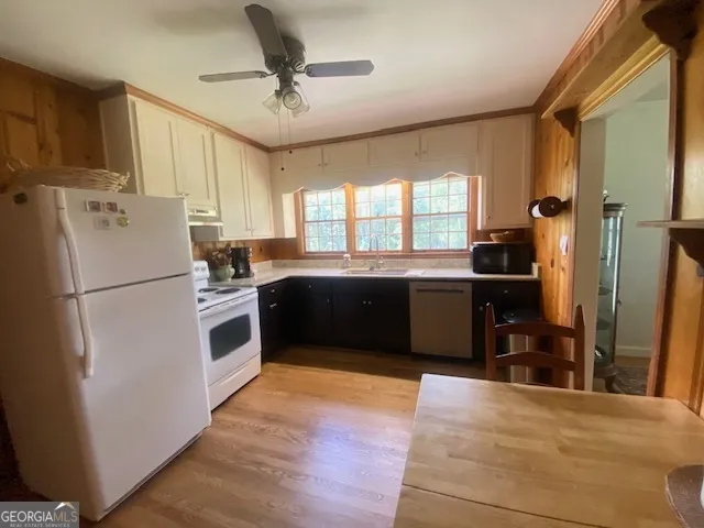 123 Hillcrest RD West Point, GA 31833