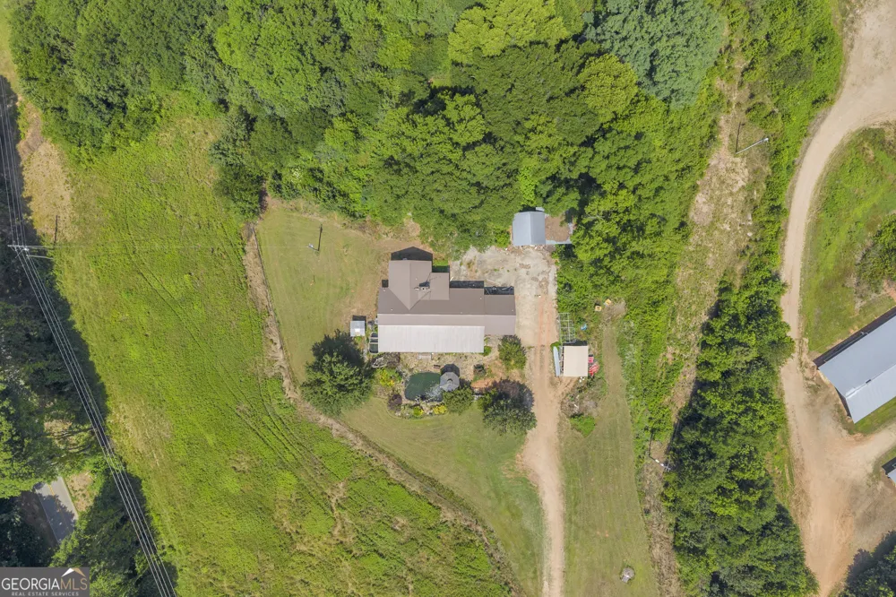964 Unawatti RD Canon, GA 30520