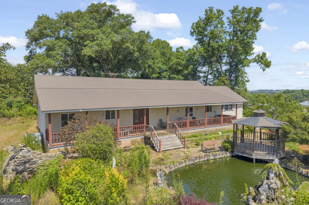 964 Unawatti RD Canon, GA 30520
