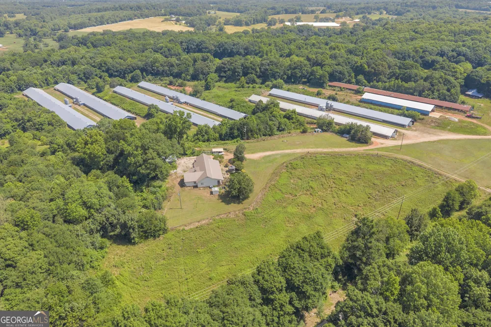 964 Unawatti RD Canon, GA 30520