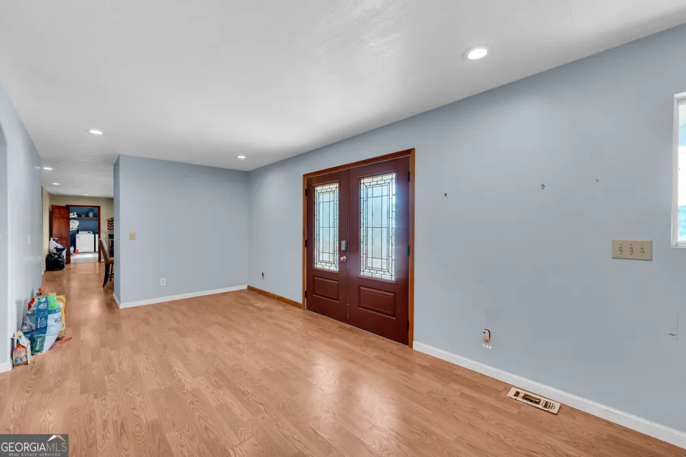 964 Unawatti RD Canon, GA 30520