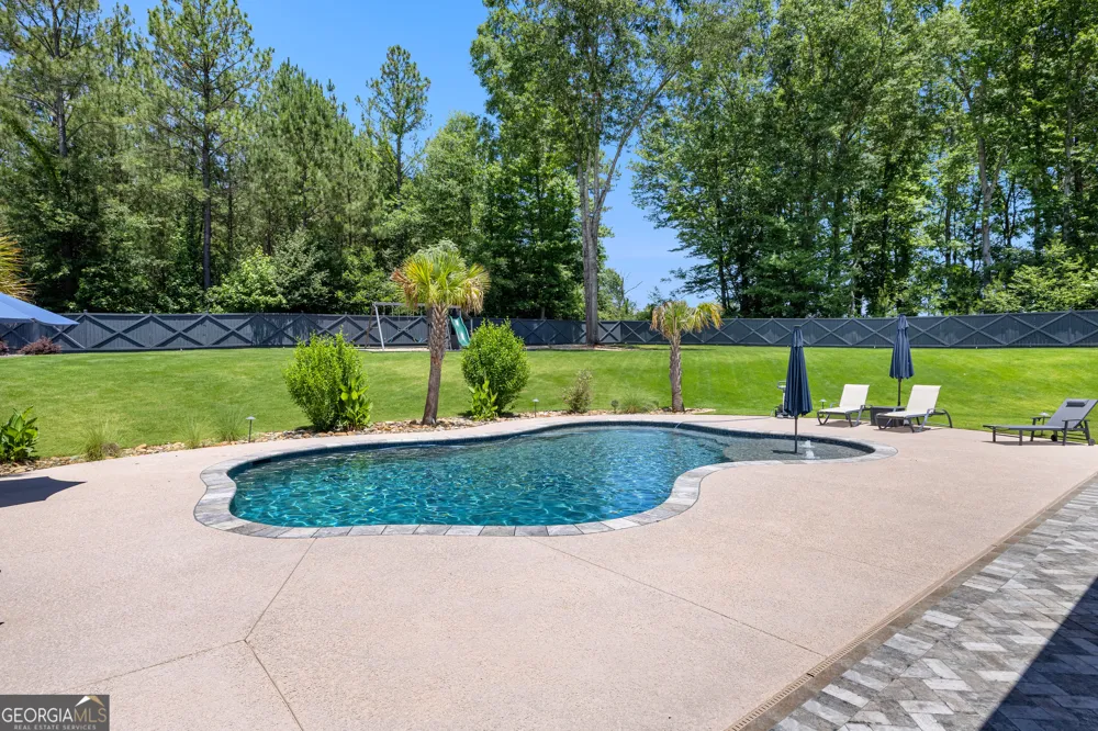 878 McIntosh TRL Sharpsburg, GA 30277
