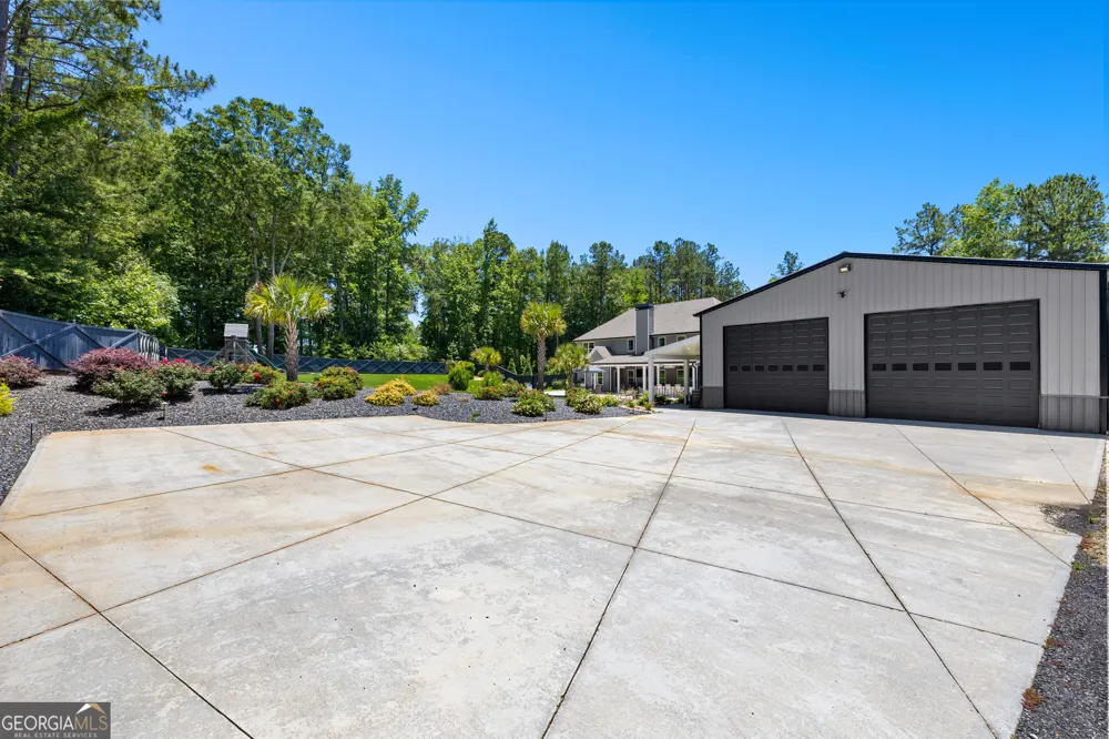 878 McIntosh TRL Sharpsburg, GA 30277