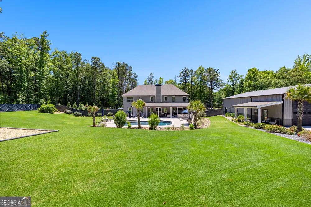 878 McIntosh TRL Sharpsburg, GA 30277