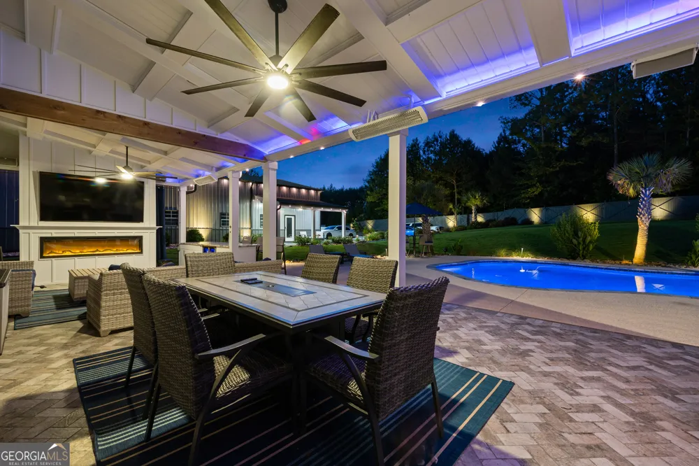 878 McIntosh TRL Sharpsburg, GA 30277