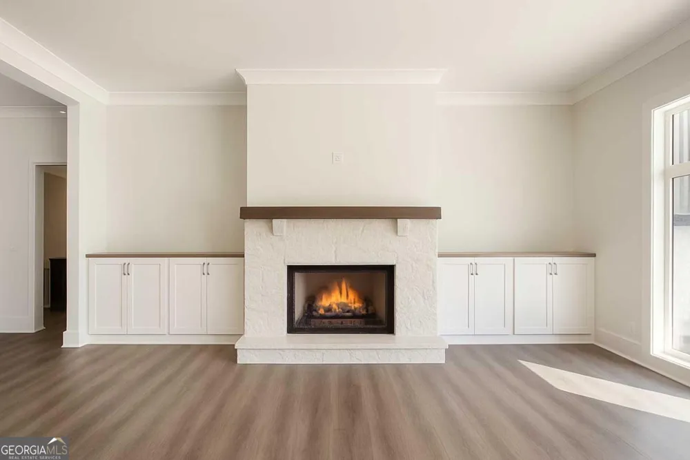 208 Summer Ridge DR Ball Ground, GA 30107