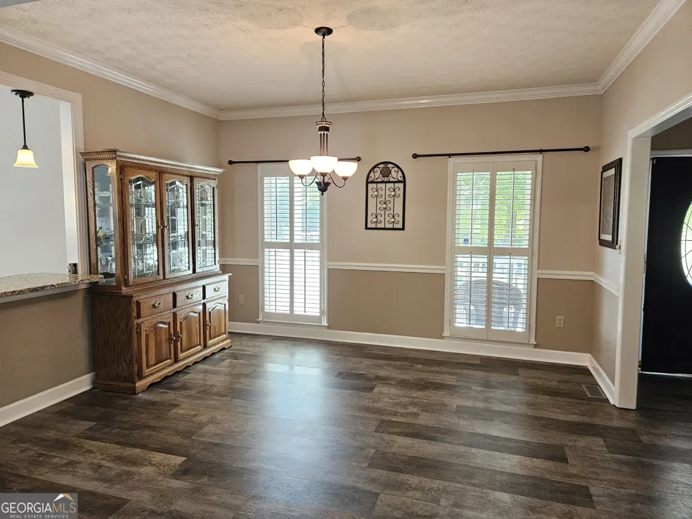 200 Gates RD Lizella, GA 31052