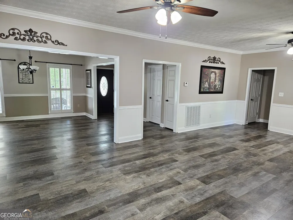 200 Gates RD Lizella, GA 31052
