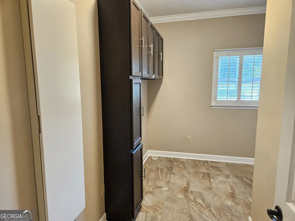 200 Gates RD Lizella, GA 31052