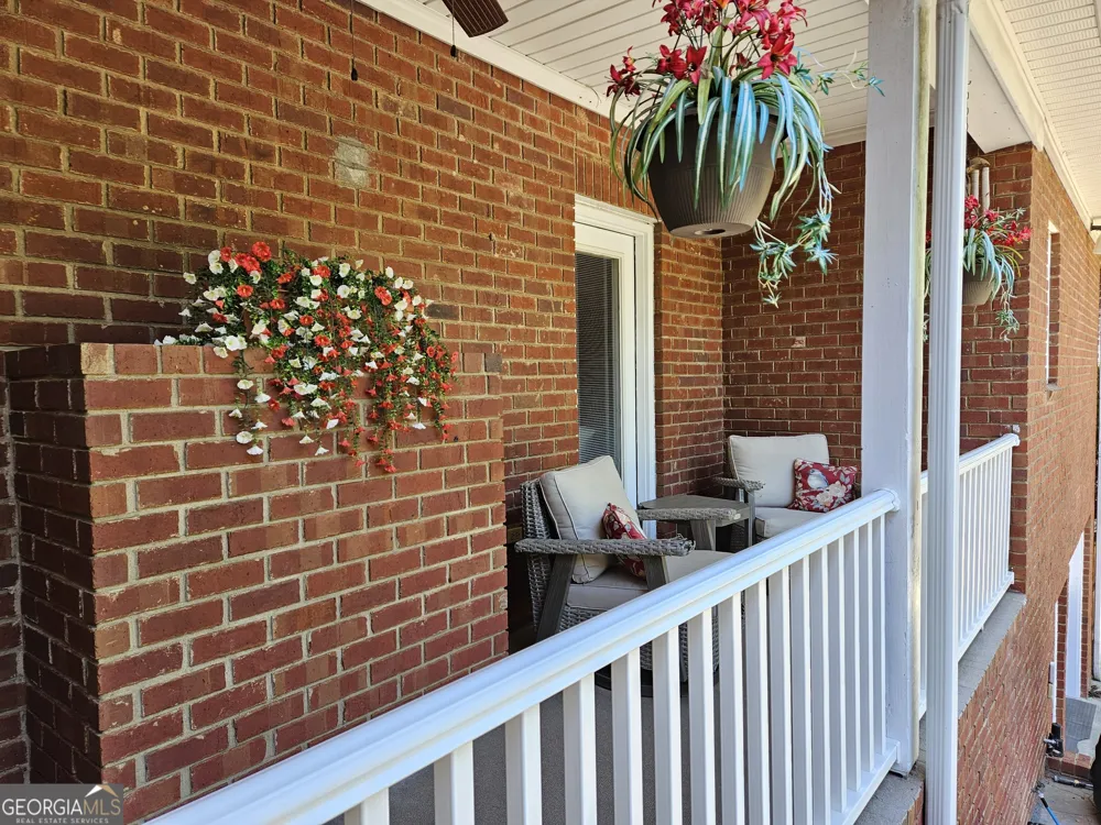 200 Gates RD Lizella, GA 31052