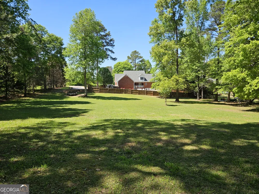 200 Gates RD Lizella, GA 31052