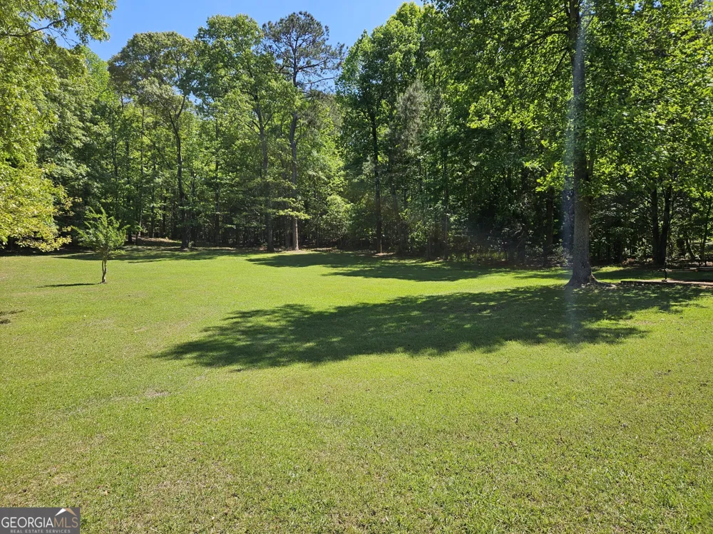 200 Gates RD Lizella, GA 31052