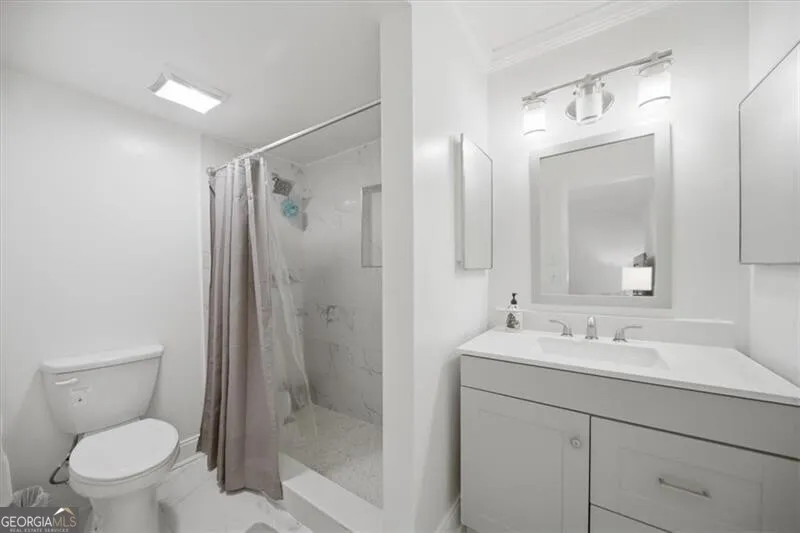 32 Arpege WAY NW Atlanta, GA 30327