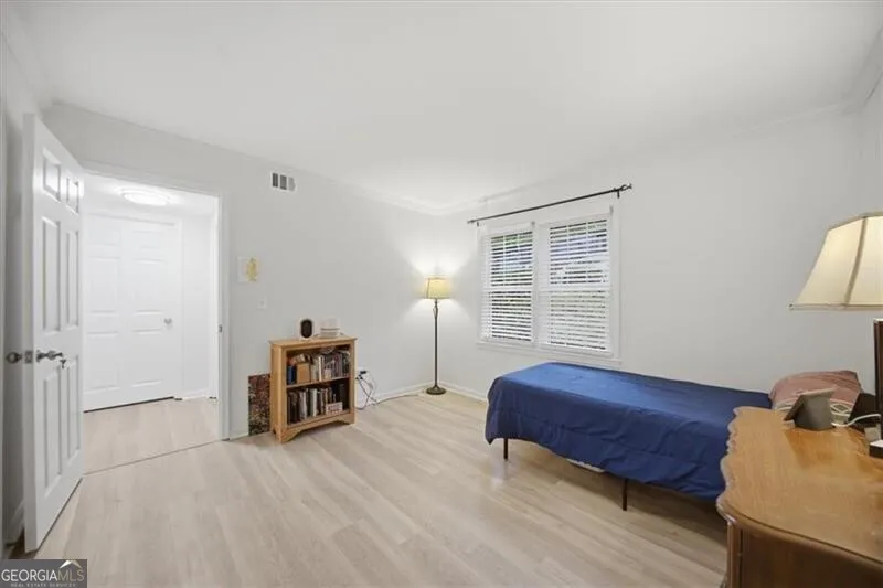 32 Arpege WAY NW Atlanta, GA 30327