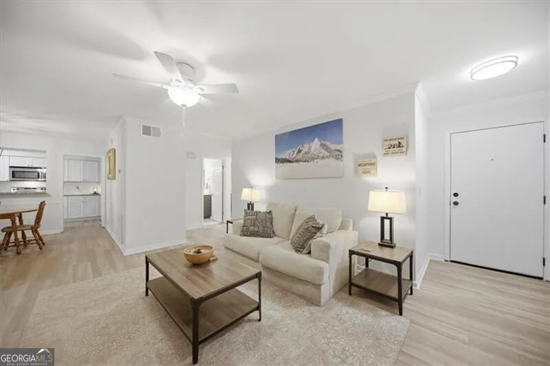 32 Arpege WAY NW Atlanta, GA 30327