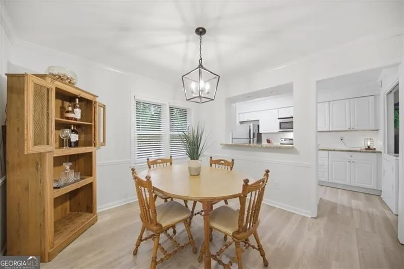 32 Arpege WAY NW Atlanta, GA 30327