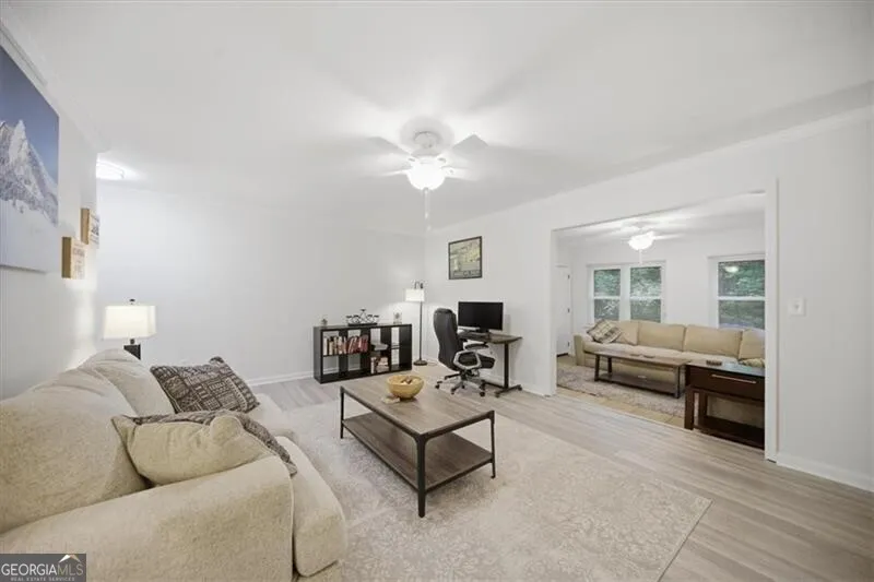 32 Arpege WAY NW Atlanta, GA 30327