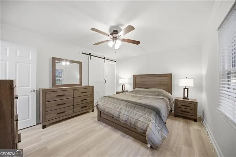 32 Arpege WAY NW Atlanta, GA 30327