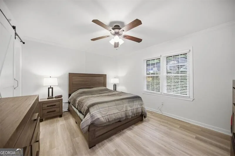 32 Arpege WAY NW Atlanta, GA 30327