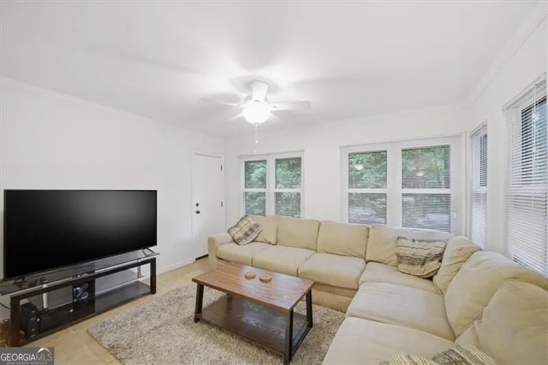 32 Arpege WAY NW Atlanta, GA 30327