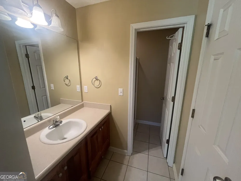 224 Sunflower DR Bonaire, GA 31005